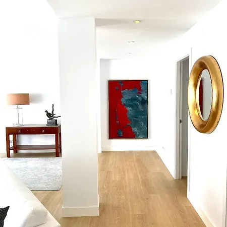 Villa Mondrian Luxury & *